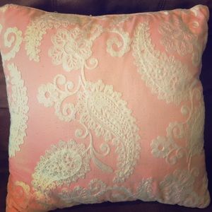 Throw pillow